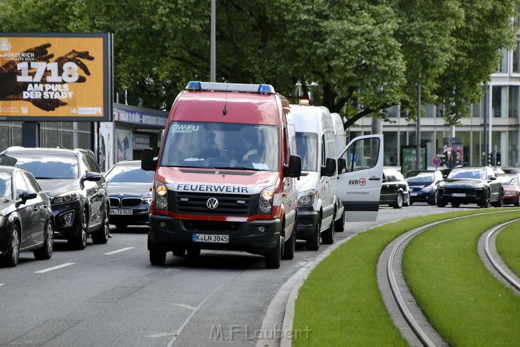 VU PKW Strab Koeln Mitte Caecilienstr Hohe Str P82.JPG - Miklos Laubert